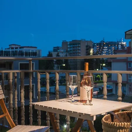 Cliff Studio Apartman Napospart